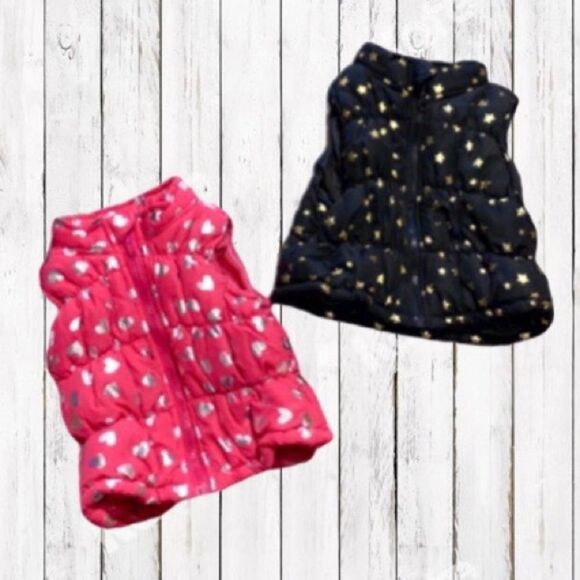 Healthtex Puffy Vests Set of 2 Bright Pink  Silver Hearts Black Gold Stars 12 M - Picture 2 of 15